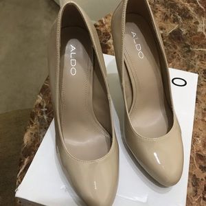 Aldo’s pumps